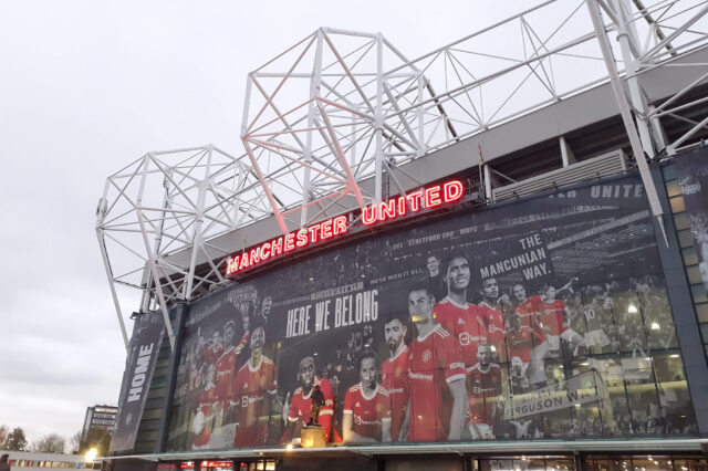 manchester united tours contact number